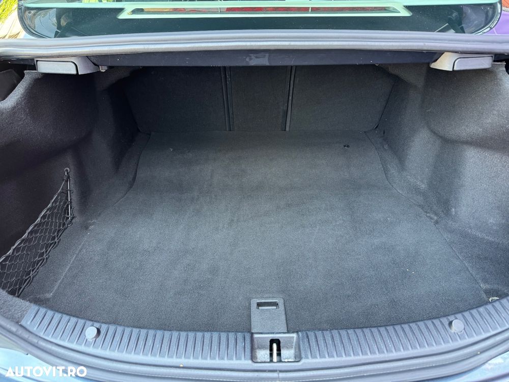 Mercedes-Benz C 200 BlueTec - 38