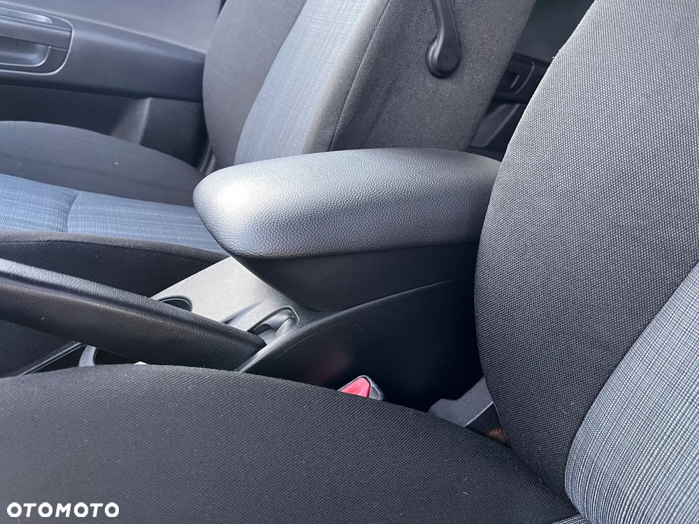 Kia Ceed 1.4 Comfort + - 22