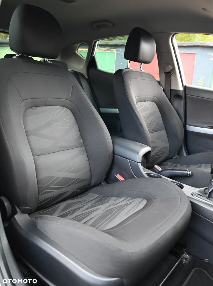 Kia Ceed - 28