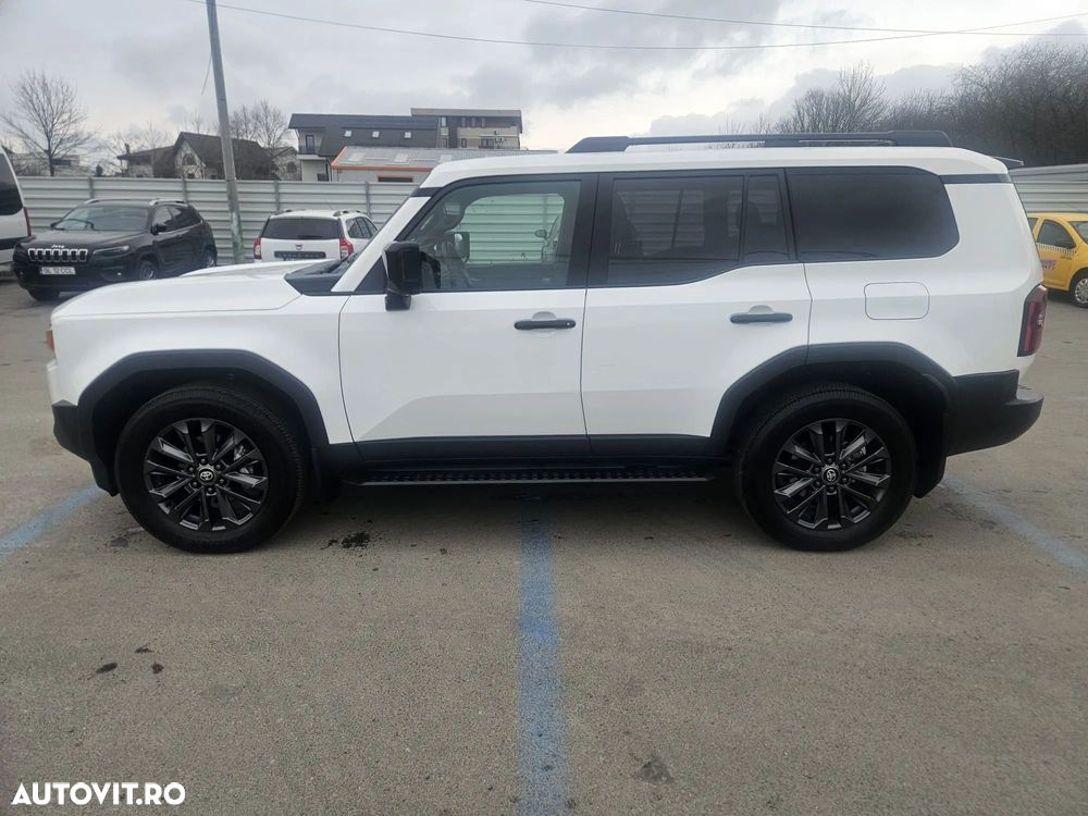 Toyota Land Cruiser 250 - 3