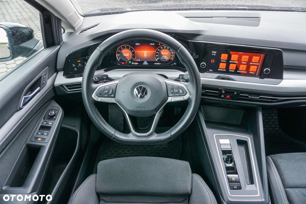 Volkswagen Golf VIII 1.5 eTSI EVO Life DSG - 18
