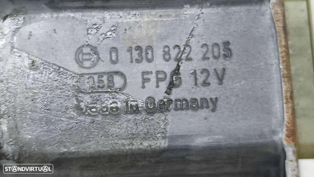 MOTOR ELEVADOR FRENTE DIREITO AUDI A3 SPORTBACK (8P) 2.0 TDI AMBITION - 2