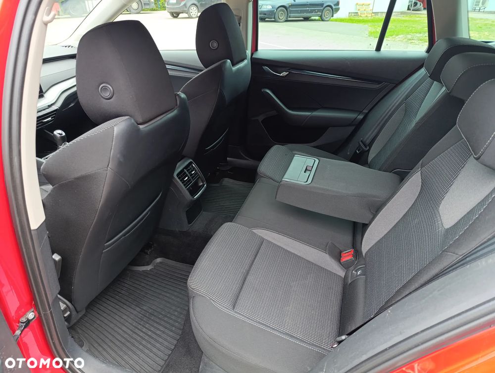 Skoda Octavia 1.5 TSI ACT Ambition - 16