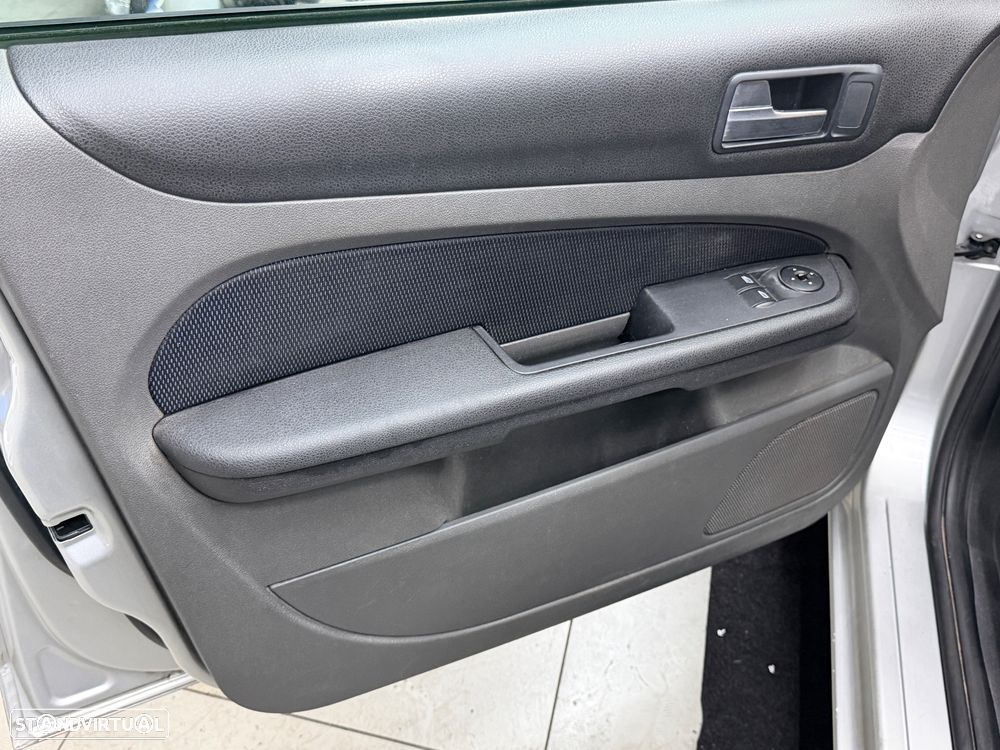 Ford Focus 1.6 TDCi Sport - 14