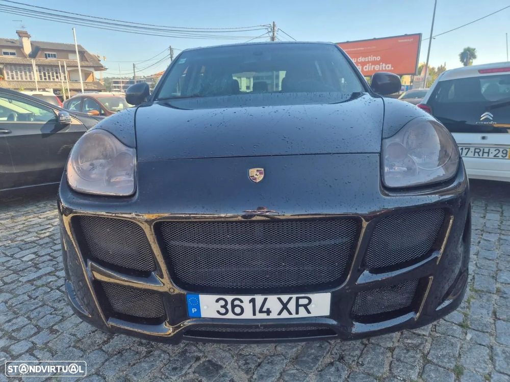 Porsche Cayenne - 2