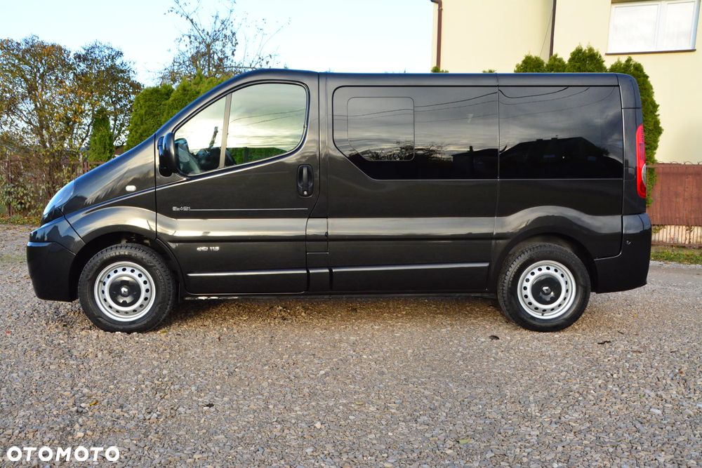 Renault Trafic FAP Grand Passenger Black Edition - 4