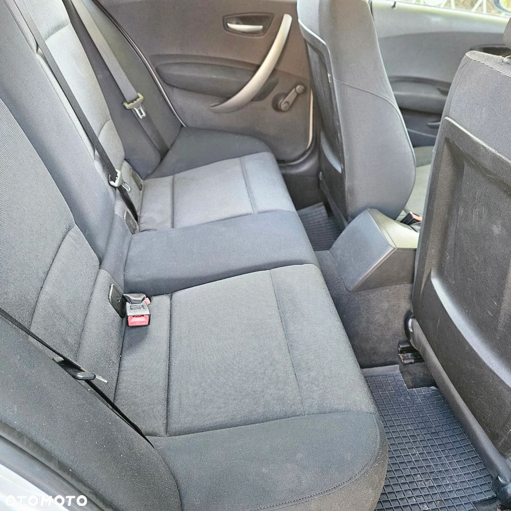 BMW Seria 1 116i - 19