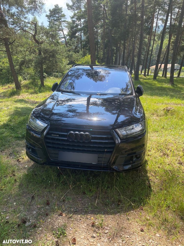 Audi Q7 - 1