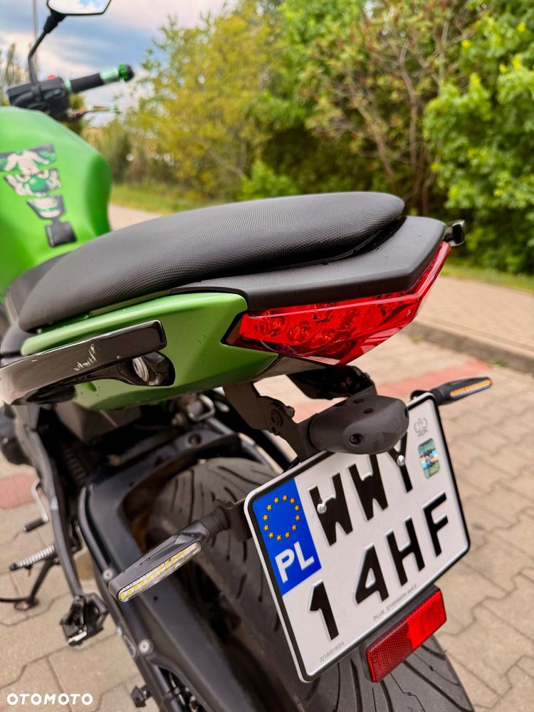 Kawasaki ER - 21