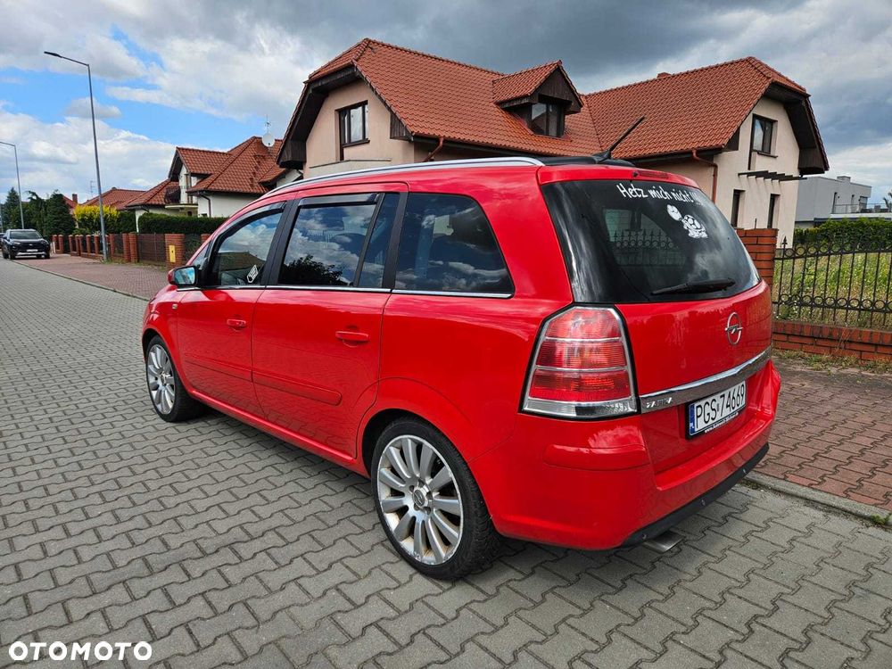 Opel Zafira - 4