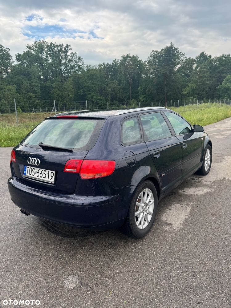 Audi A3 Sportback 2.0 FSI Ambition - 6
