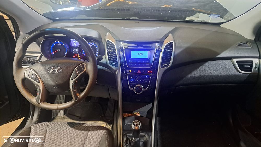 Hyundai i30 II Hatchback (GD) 1.6 CRDi - PARA PEÇAS - 7