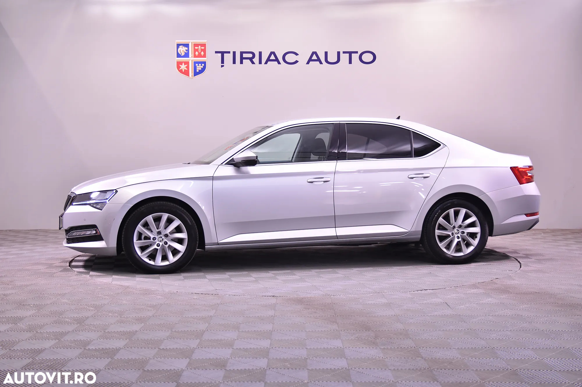 Skoda Superb - 2
