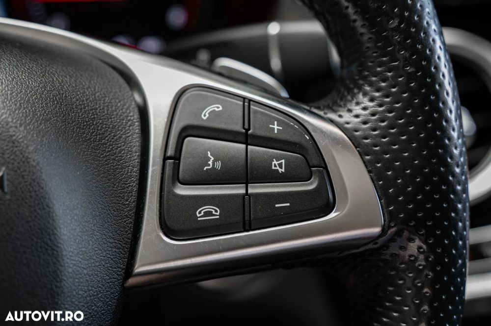 Mercedes-Benz GLC 250 d 4MATIC 9G-TRONIC AMG Line - 22