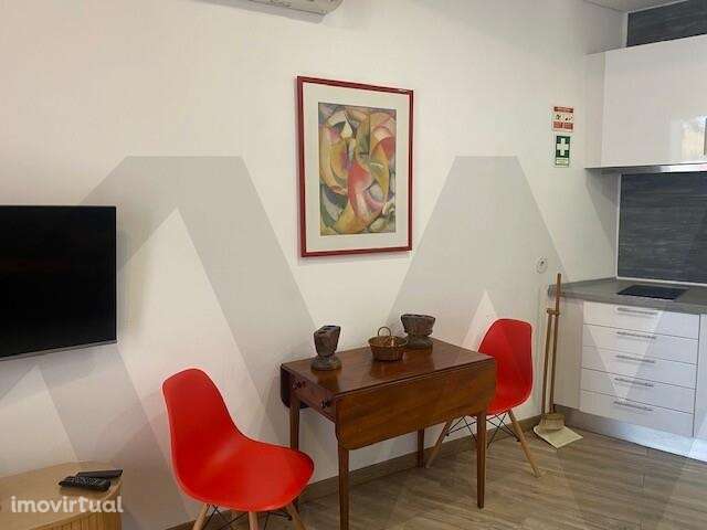 2 Moradias Duplex T1 Geminadas em Lisboa, na Mouraria, com Licença AL - Grande imagem: 2/15