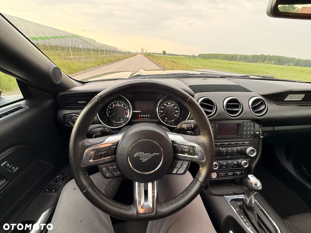 Ford Mustang 3.7 V6 Premium - 19