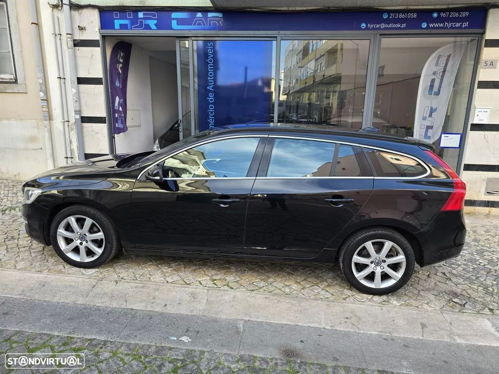 Volvo V60 2.0 D2 Momentum Drive - 4