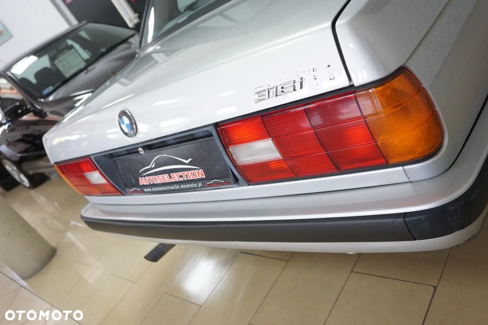 BMW Seria 3 316i - 11