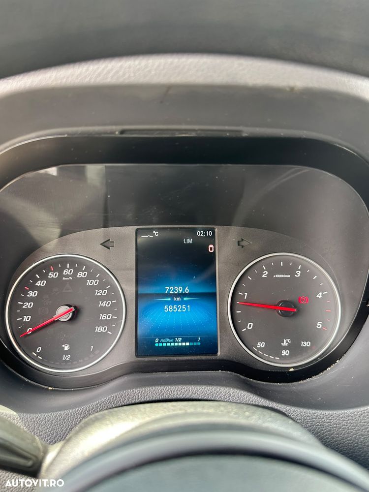 Mercedes-Benz Sprinter - 10