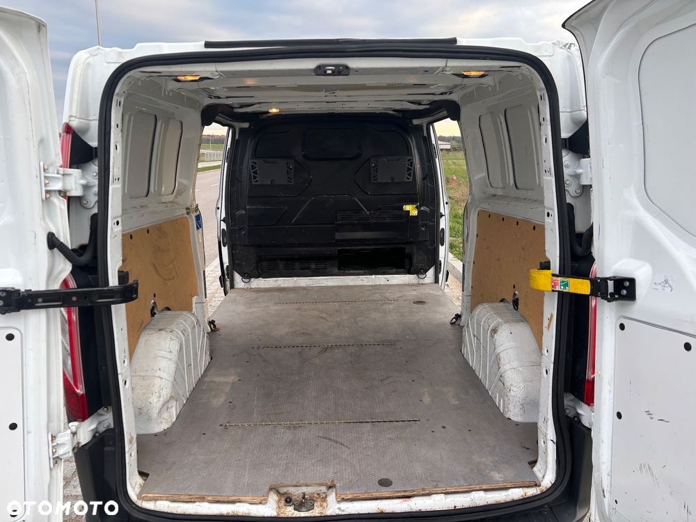 Ford Transit Custom - 11