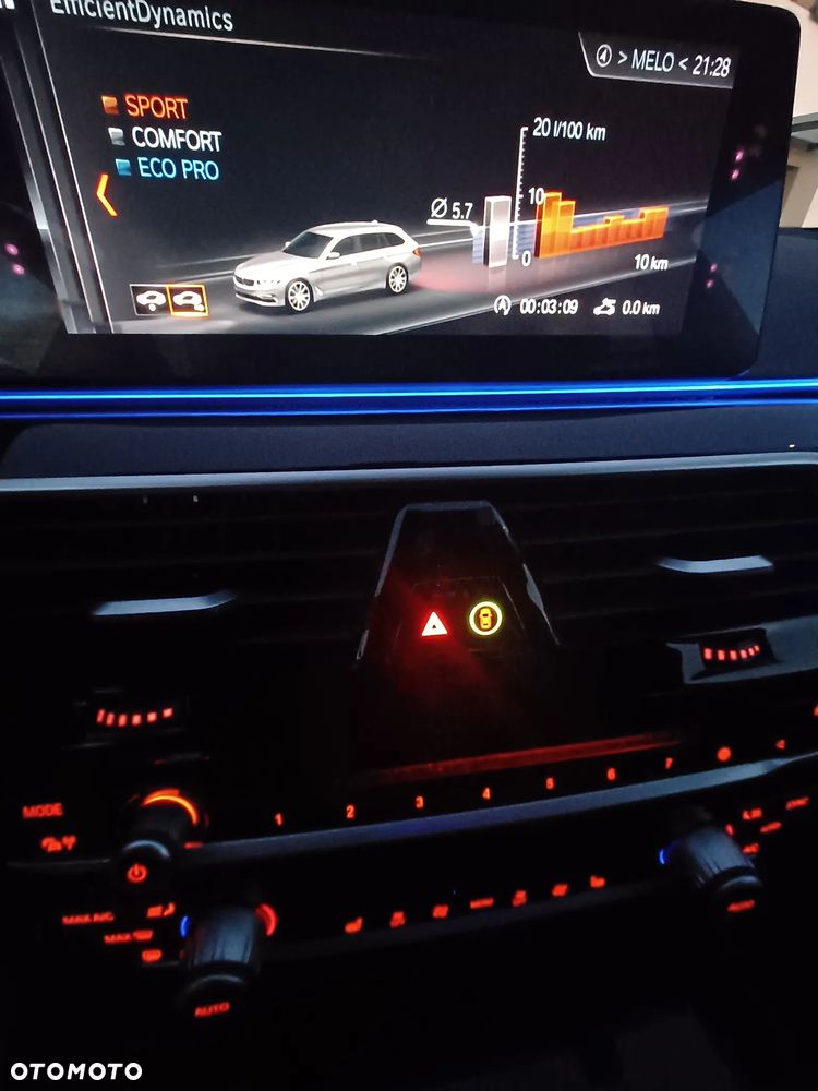 BMW Seria 5 520d xDrive Luxury Line sport - 40