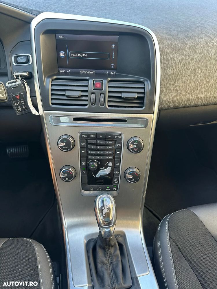 Volvo XC 60 D4 AWD Geartronic Edition Pro - 16