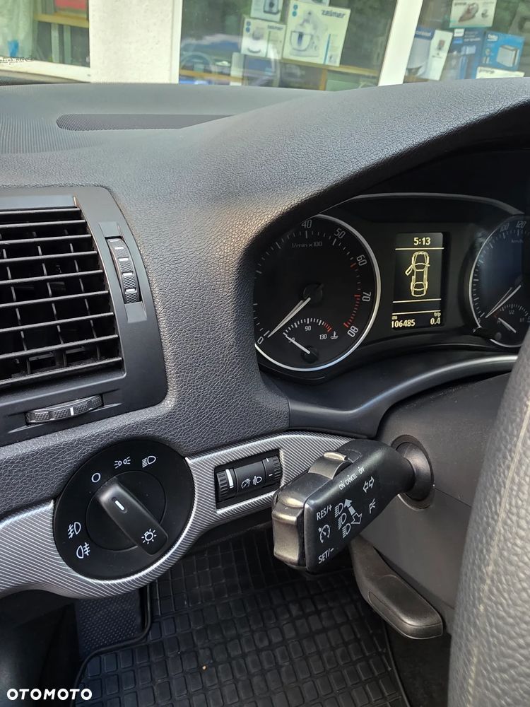 Skoda Octavia 1.6 Elegance - 23