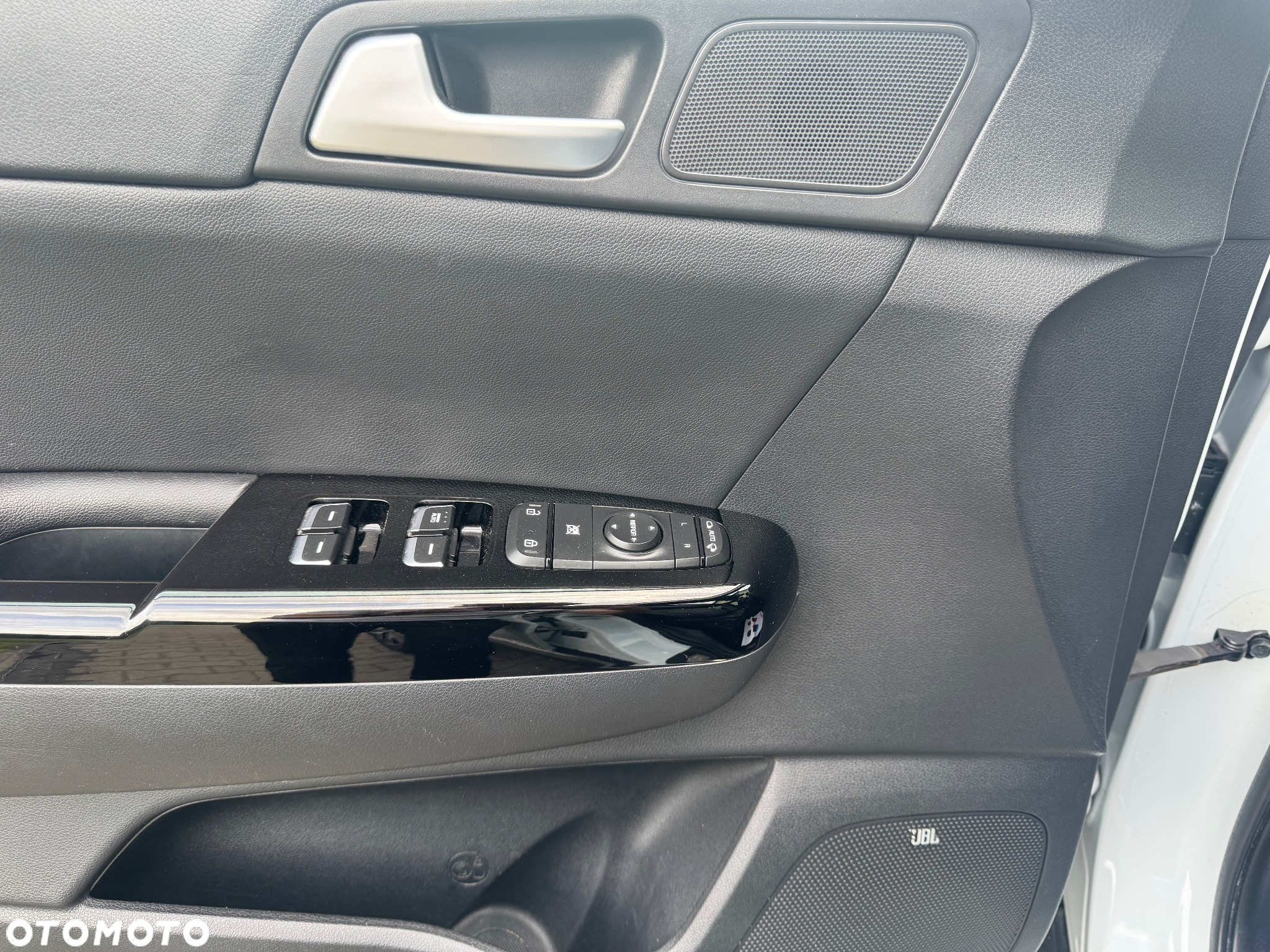 Kia Sportage 2,0 CRDI AWD GT Line - 32