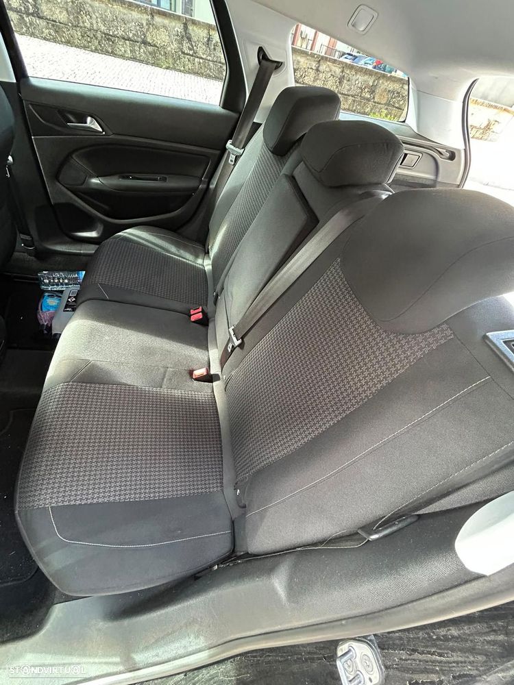 Peugeot 308 SW BlueHDi 120 Stop & Start Active - 13