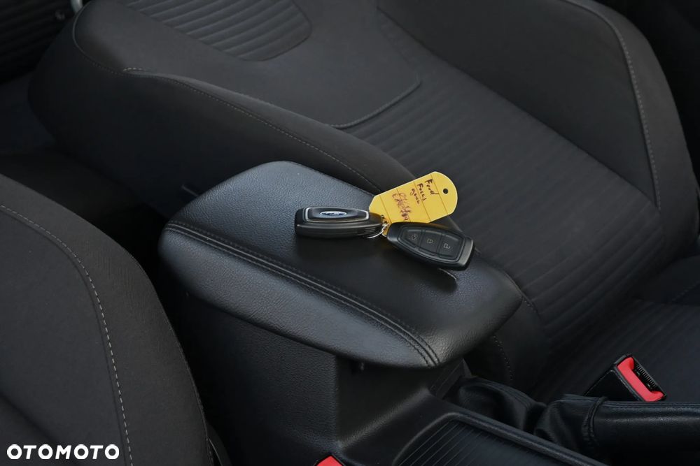Ford Focus 1.5 EcoBoost Titanium - 27