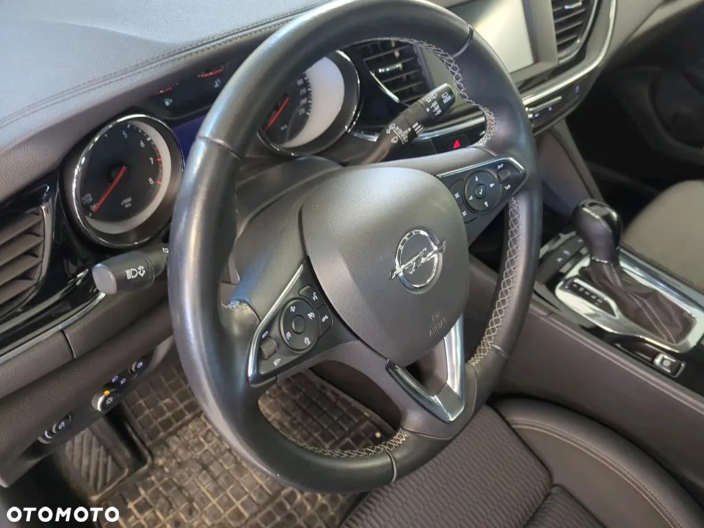 Opel Insignia 1.5 T Elite S&S - 10