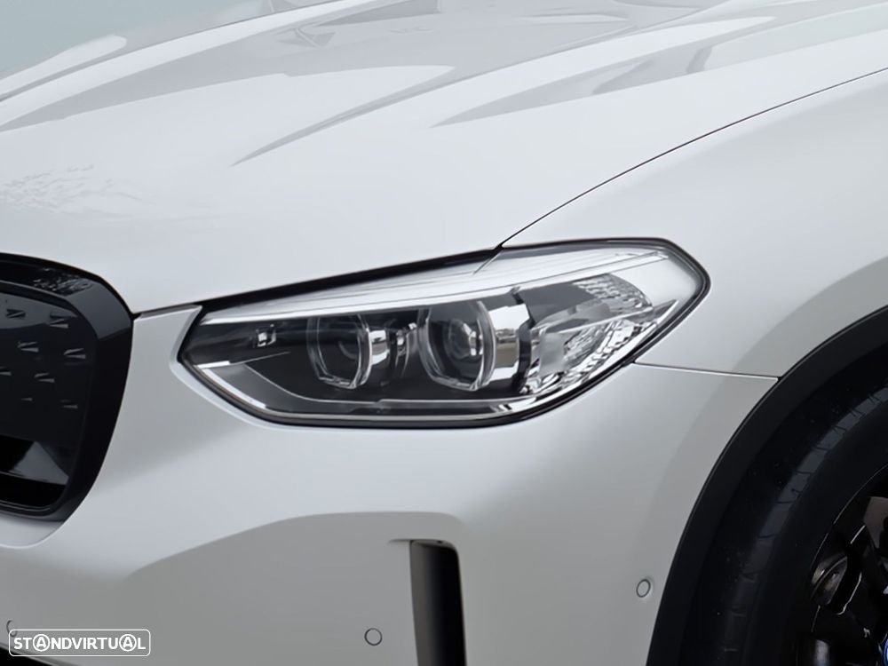 BMW iX3 Inspiring - 3