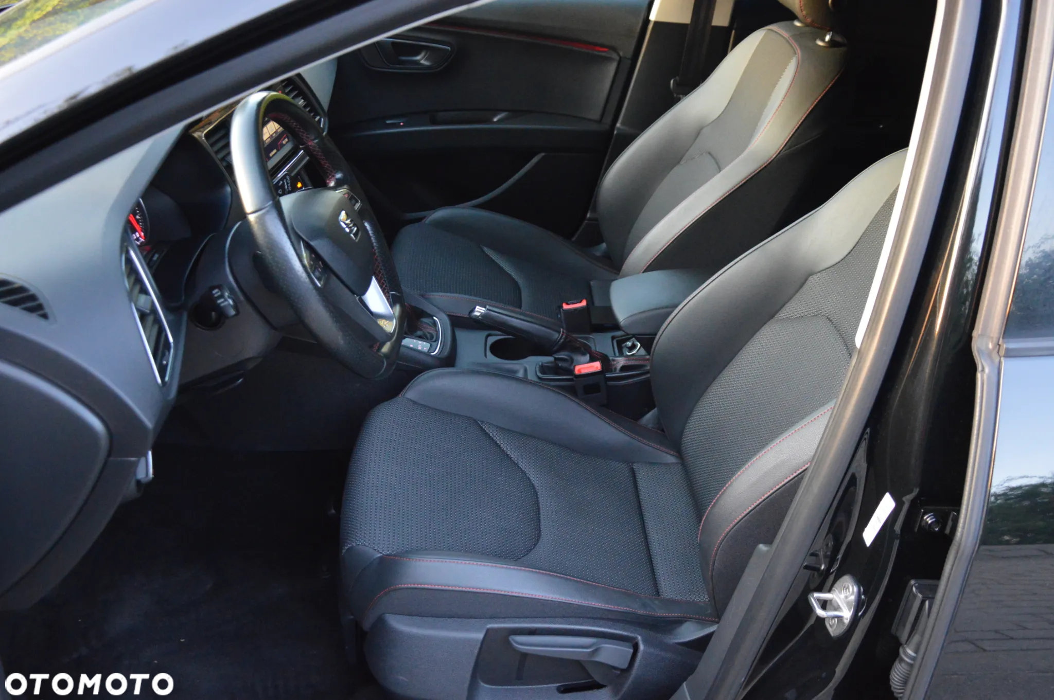 Seat Leon ST 2.0 TDI DPF DSG FR - 8