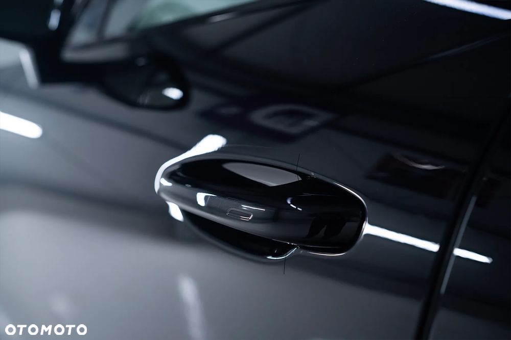 Porsche Cayenne Platinum Edition - 14