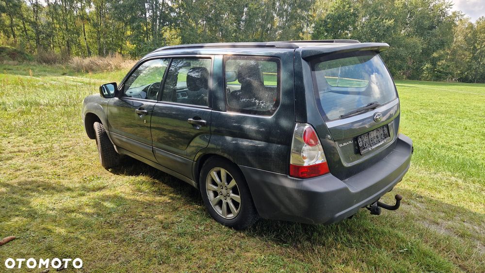 Subaru Forester 2.0i Exclusive - 1