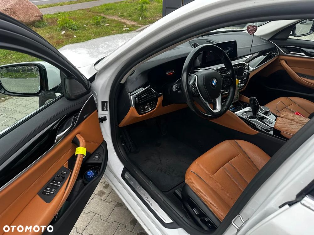 BMW Seria 5 530d Luxury Line - 15