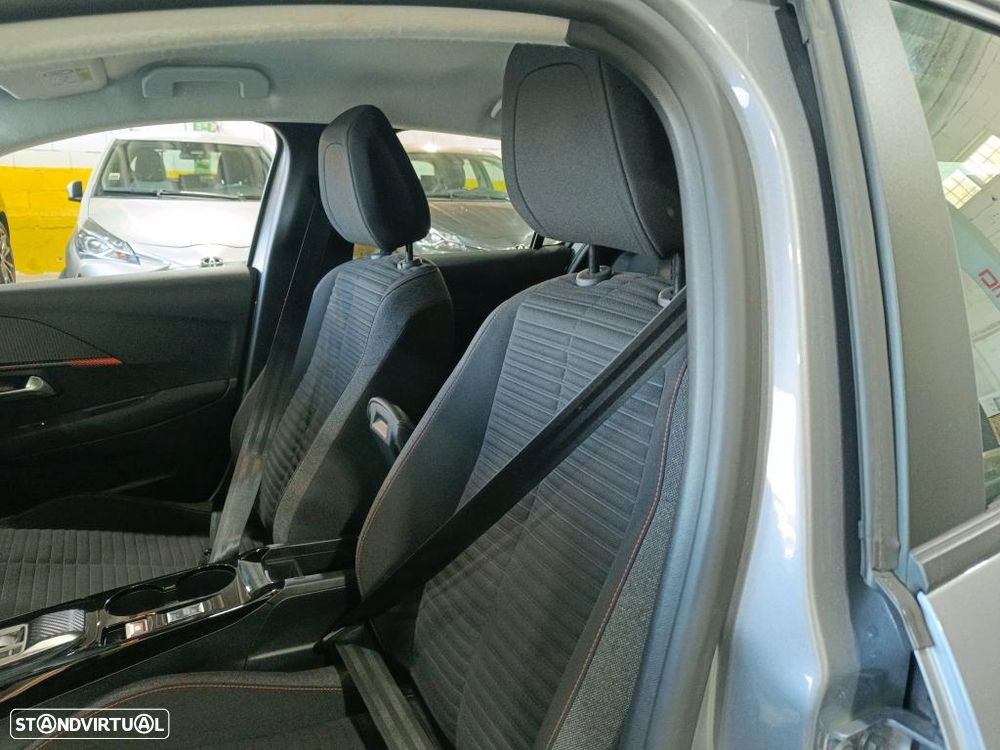 Peugeot e-208 50 kWh Active Pack - 7