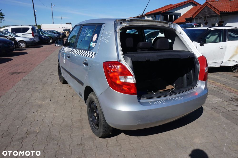 SKODA FABIA II 545 5D HB 2008 9156 1.2 6V BBM 60KM JHN SREBRNY na części - 3