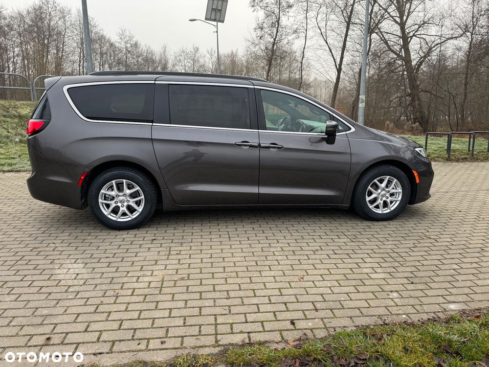 Chrysler Pacifica - 6