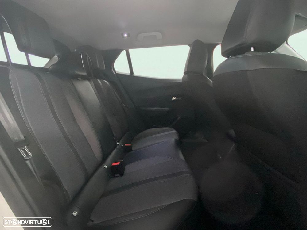 Peugeot e-2008 50 kWh Allure Pack - 19