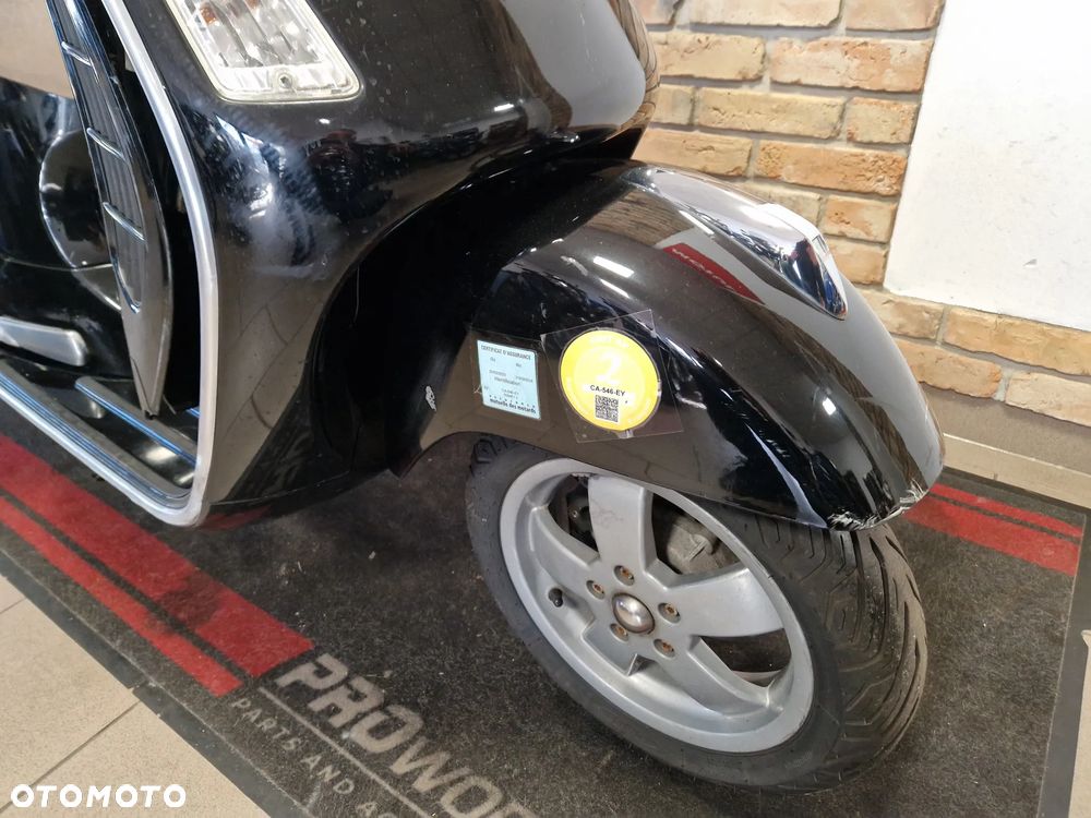 Vespa GTS - 26