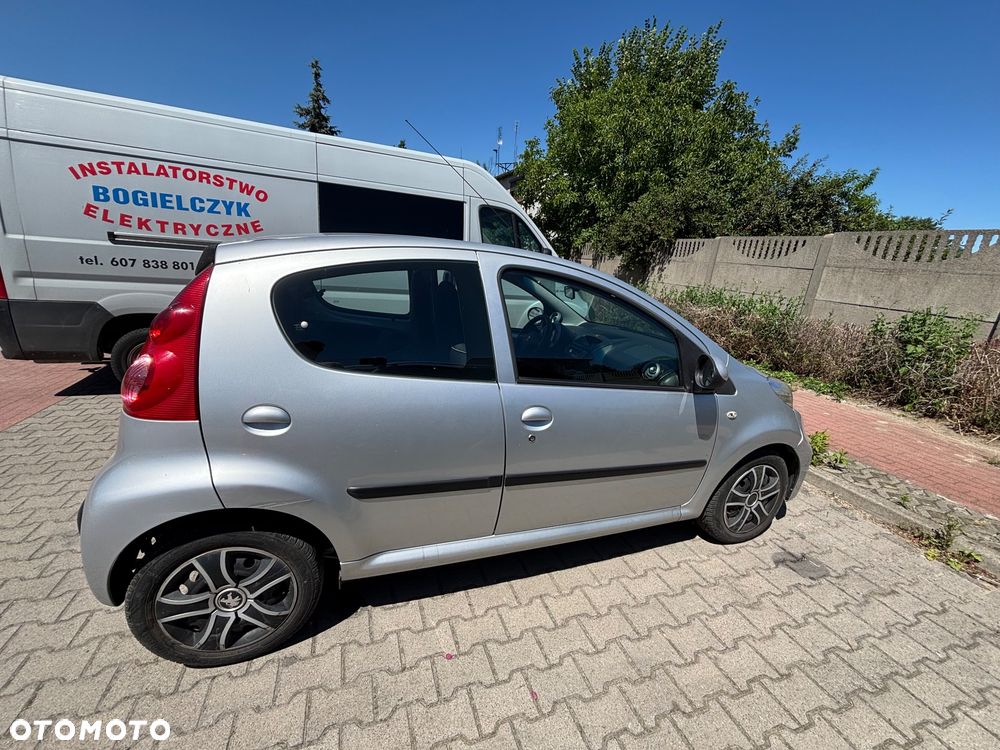 Peugeot 107 - 4
