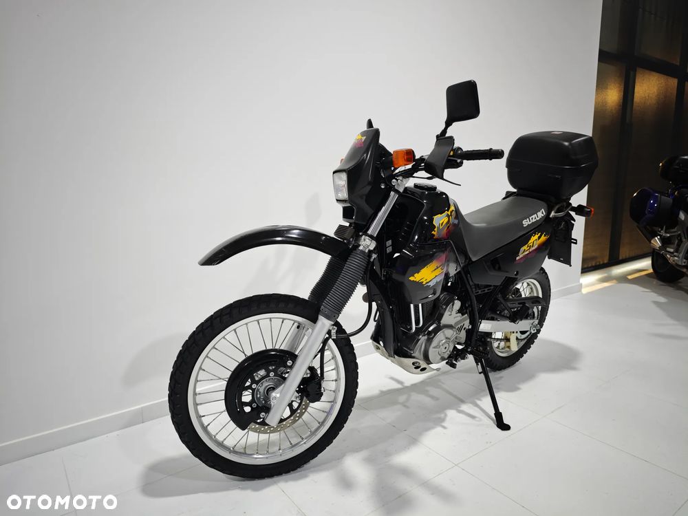 Suzuki DR - 3