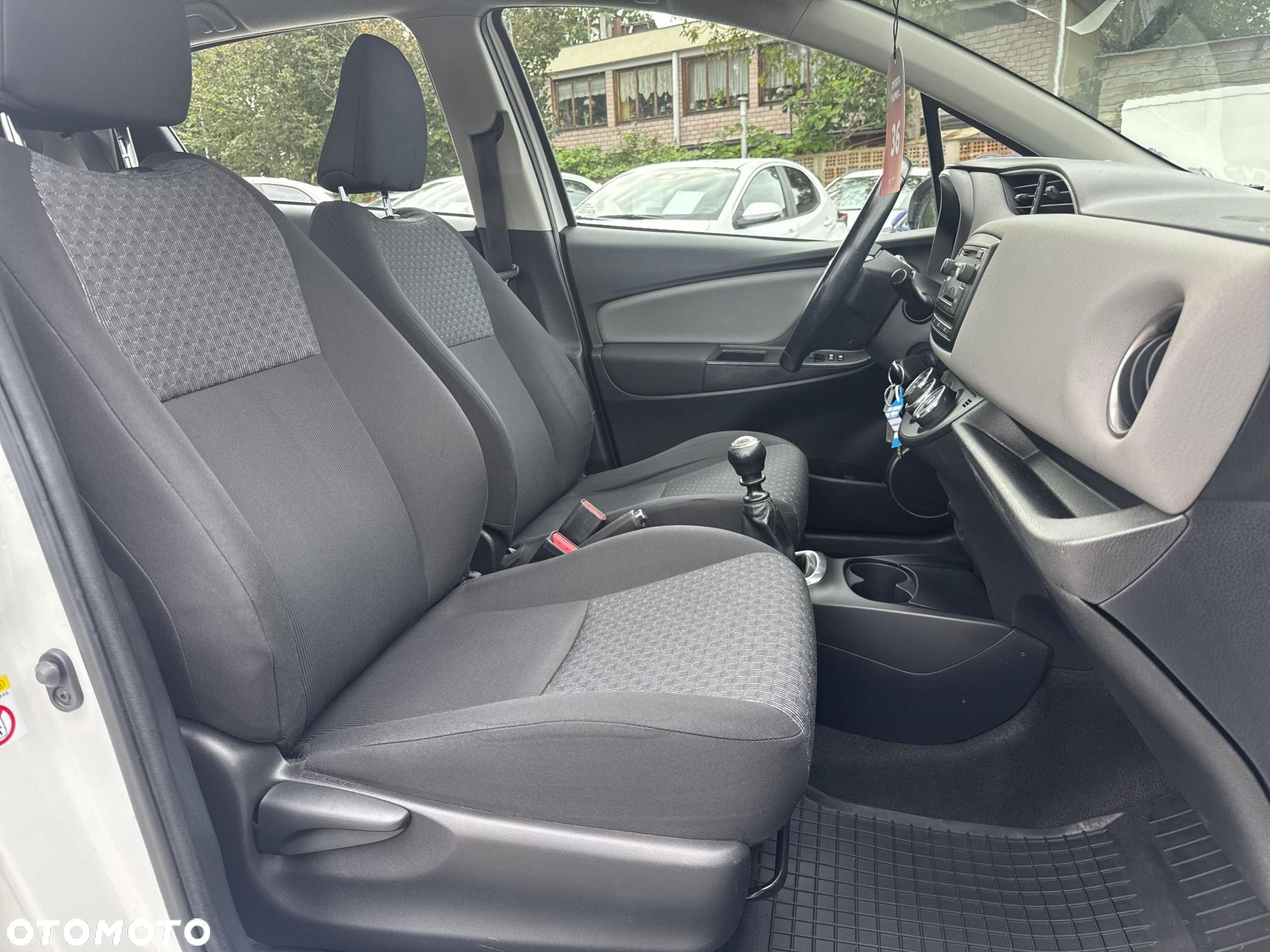 Toyota Yaris 1.33 Active - 13