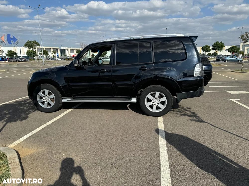 Mitsubishi Pajero LWB 3.2 DI-D Instyle A/T - 3