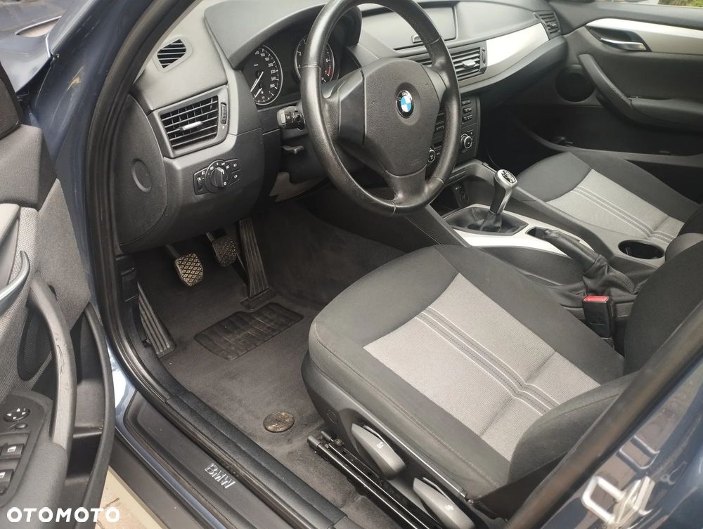 BMW X1 sDrive18i xLine - 6