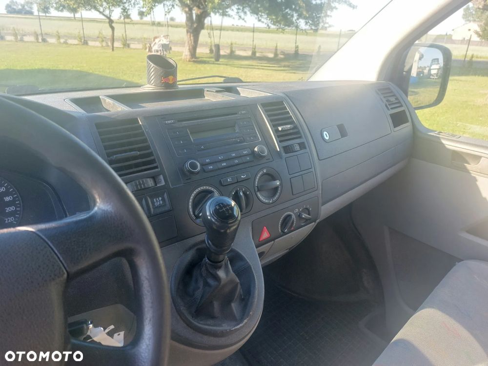 Volkswagen Transporter T5 - 11