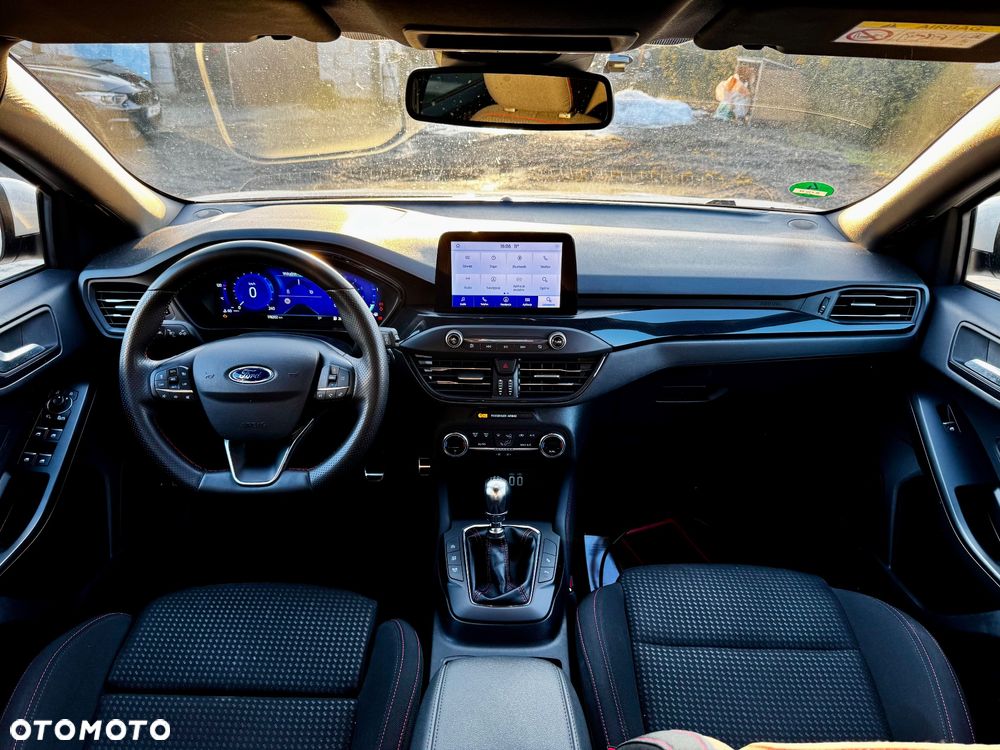 Ford Focus 1.0 EcoBoost Hybrid ST-LINE STYLE - 6