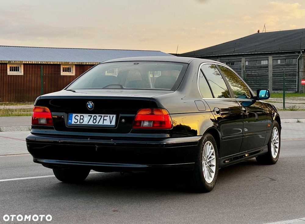 BMW Seria 5 530i - 5