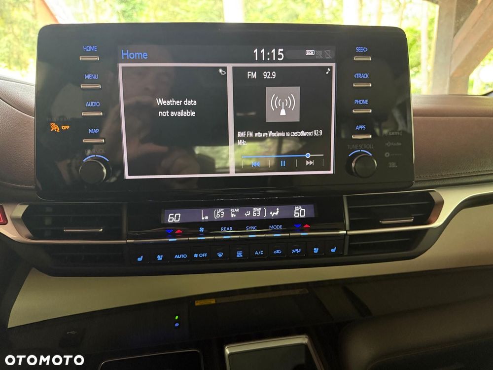 Toyota Sienna - 6